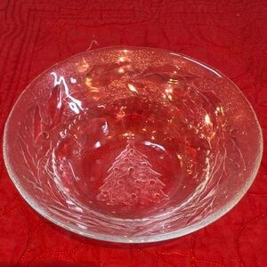 Arcoroc Holly Tree Embossed Clear Glass Christmas 6 1/2" Cereal Bowls Set of 4